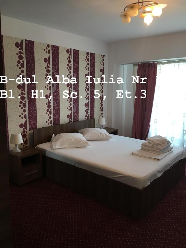 Alba Iulia Square - Apartments And Studios Bucharest Bilik gambar
